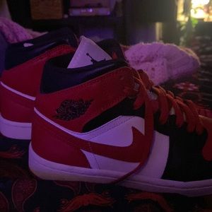 Nike air, jordan 1 mids, Womens 6.5(us)